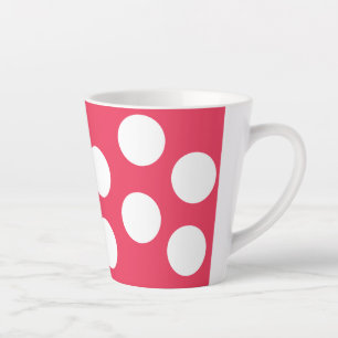 Roter Hintergrund mit weißen Kreisen. Polka Dot Milchtasse