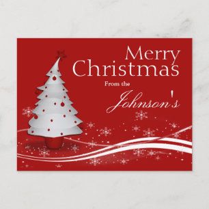 Roter Hintergrund und weiße Weihnachtsbaumgrüße Feiertagspostkarte