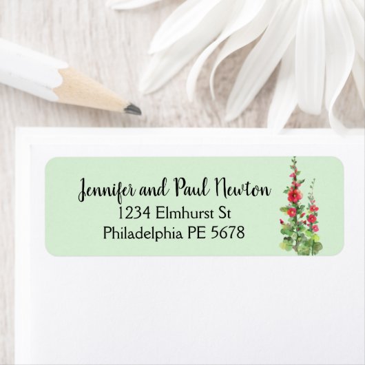 Roter Hollyhock mit hellblauer Rücksendemarke (Insitu)