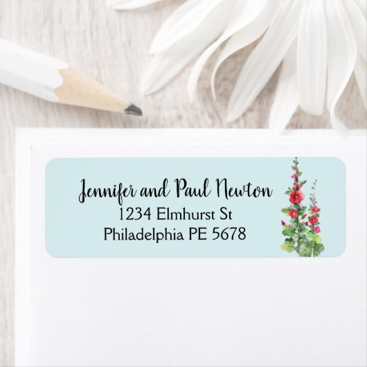 Roter Hollyhock mit hellblauer Rücksendemarke (Insitu)