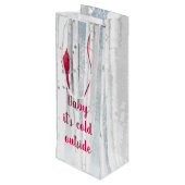 Roter Kardinal Bird in schneebedecktem Birkenbaum Geschenktüte Für Weinflaschen (Rückseite Schrägansicht)