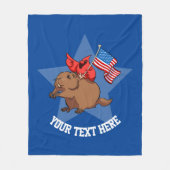 Roter Kardinal mit amerikanischer Flagge auf dem B Fleecedecke (Vorderseite)