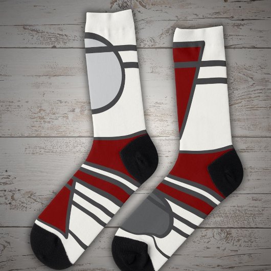 Roter Kreis, Dreieck und zwei Blöcke Socken