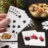 Roter landwirtschaftlicher Traktor Spielkarten (In Situ)