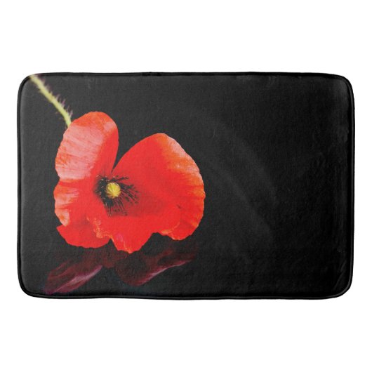Roter Mohn aus Single auf schwarz Badematte (Vorderseite)