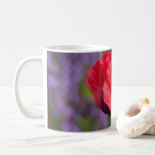 Roter Mohn im Lila Garten Kaffeetasse (Mit Donut)