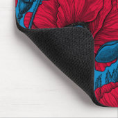 Roter Mohngarten auf blau Mousepad (Ecke)