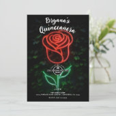 Roter Neon Light Glühende Rose Ivy 15 Quinceañera Einladung (Stehend Vorderseite)