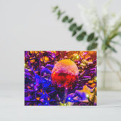 Roter Ornament-Ball, Schneekappe Postkarte (Stehend Vorderseite)