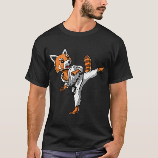 Roter Panda Bär Karate T-Shirt (Vorderseite)
