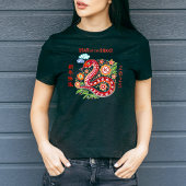 Roter Paperschnitt-Drache 2024 im chinesischen Mon T-Shirt