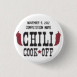 Roter Paprikaschoten-Chili-Koch weg vom Wettbewerb Button<br><div class="desc">Es ist der jährliche Chili-Koch aus und dieses ist für Ihr Team perfekt. Fertigen Sie den Text besonders an,  um das Jahr zu addieren und Ihr Teamname (oder Wettbewerb Name oder Chili-Champion!) dieser Entwurf ist auf vielen anderen Produkten,  die für das jährliche Ereignis perfekt sind!</div>