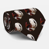 Roter Rooster mit Federn aus weißem Schwanz Krawatte (Gerollt)