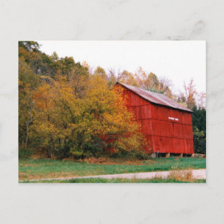 Roter Stall im Herbst Postkarte
