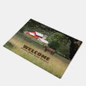 Roter Stall und Pferde Türmatte (Schrägansicht)