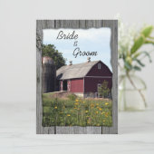 Roter Stall und Silo Country Wedding Einladung (Stehend Vorderseite)