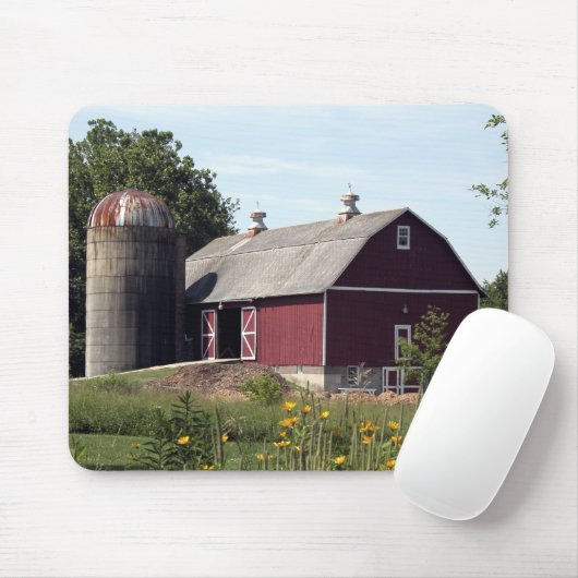 Roter Stall und Silo Mousepad (Mit Mouse)