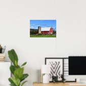 Roter Stall und Windturbinen 12 x 8 Poster (Heimbüro)