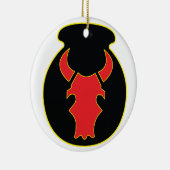 Roter Stier-Flecken und Wappen-Keramikverzierung Keramikornament (Rechts)