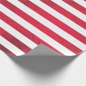 Roter Streifen aus Metallic Shiny Geschenkpapier (Ecke)