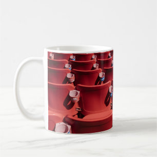 Roter Stuhlplatz Kaffeetasse