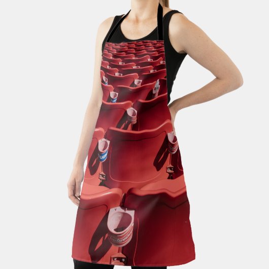 Roter Stuhlplatz Schürze (InSitu)