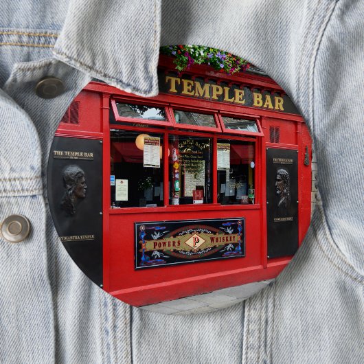 Roter Tempel-Bar Pub in Dublin-Knopf Button (Beispiel)