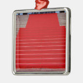 roter Teppich Ornament Aus Metall (Links)