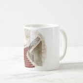 Roter Teppich Treppe Kaffeetasse (VorderseiteRechts)