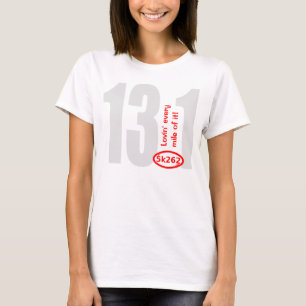 Roter Text: 13,1 - Lovin jede Meile von ihr! T-Shirt