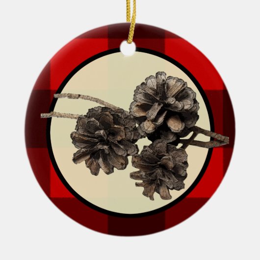 Roter u. schwarzer karierter Flanell u. Pinecones Keramikornament (Vorne)