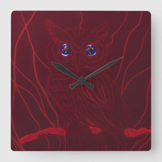 Roter Uhu Quadratische Wanduhr