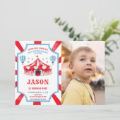 Roter und blauer Zirkus Geburtstag Foto Einladung (Stehend Vorderseite)