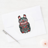 Roter und grüner Haida-Geist-Bär Runder Aufkleber (Umschlag)