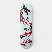 roter und schwarzer Drache Skateboard (Vorderseite)