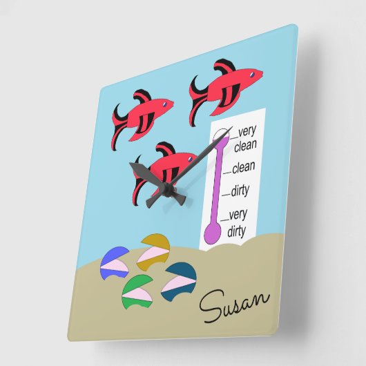 Roter und schwarzer Fisch mit Muscheln: Quadratische Wanduhr (Winkel)