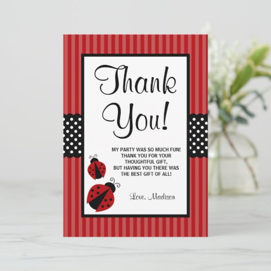 Roter und schwarzer Marienkäfer-gestreifter Dankeskarte (Stehend Vorderseite)