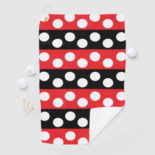 Roter und schwarzer Polka-Dot Golfhandtuch (Insitu)