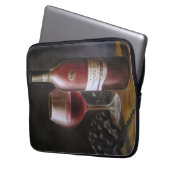 Roter Wein Laptopschutzhülle (Vorderseite Links)