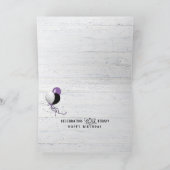 Roter Wein zum Geburtstag auf Holzkarte Karte (Innenseite)