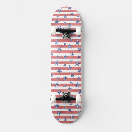 Roter Weißer Glitzer Blaue Stars Streifen Skateboard (Vorderseite)