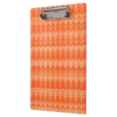 Rotes abstraktes Zickzacktextilmuster Klemmbrett (Links)