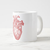 Rotes anatomisches Herz Jumbo-Tasse (Vorderseite Rechts)
