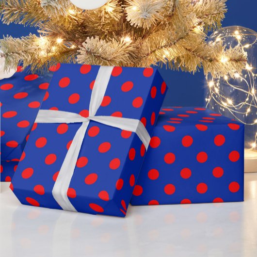 Rotes auf blauem Polka-Punkte-Musterdesign  Geschenkpapier