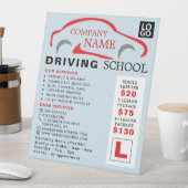 Rotes Auto-Logo, Fahrschule, Lehrerwerbung Sockelschild (In Situ)