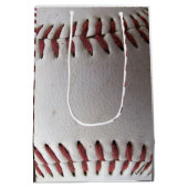 Rotes Baseball-Nähen Mittlere Geschenktüte (Rückseite)