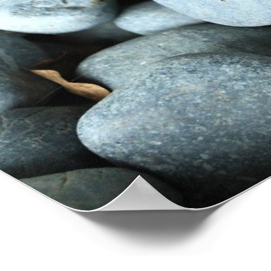 Rotes Blatt und Steine Poster (Ecke)