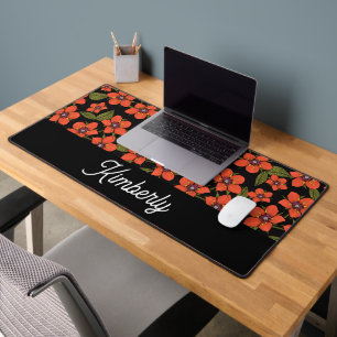 Rotes Blumenmuster mit individuellem Namen Schreibtischunterlage
