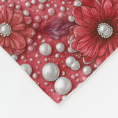 Rotes Blumenmuster mit Perlenakzenten Fleecedecke (Ecke)