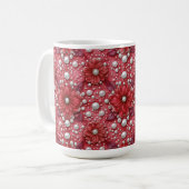 Rotes Blumenmuster mit Perlenakzenten Kaffeetasse (Vorderseite Links)